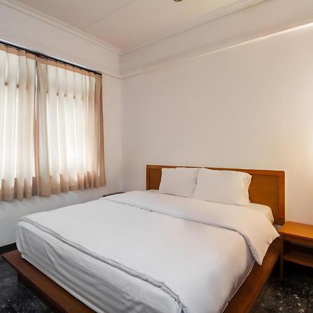 Capital O 93809 Wida Hotel Legian  Luaran gambar