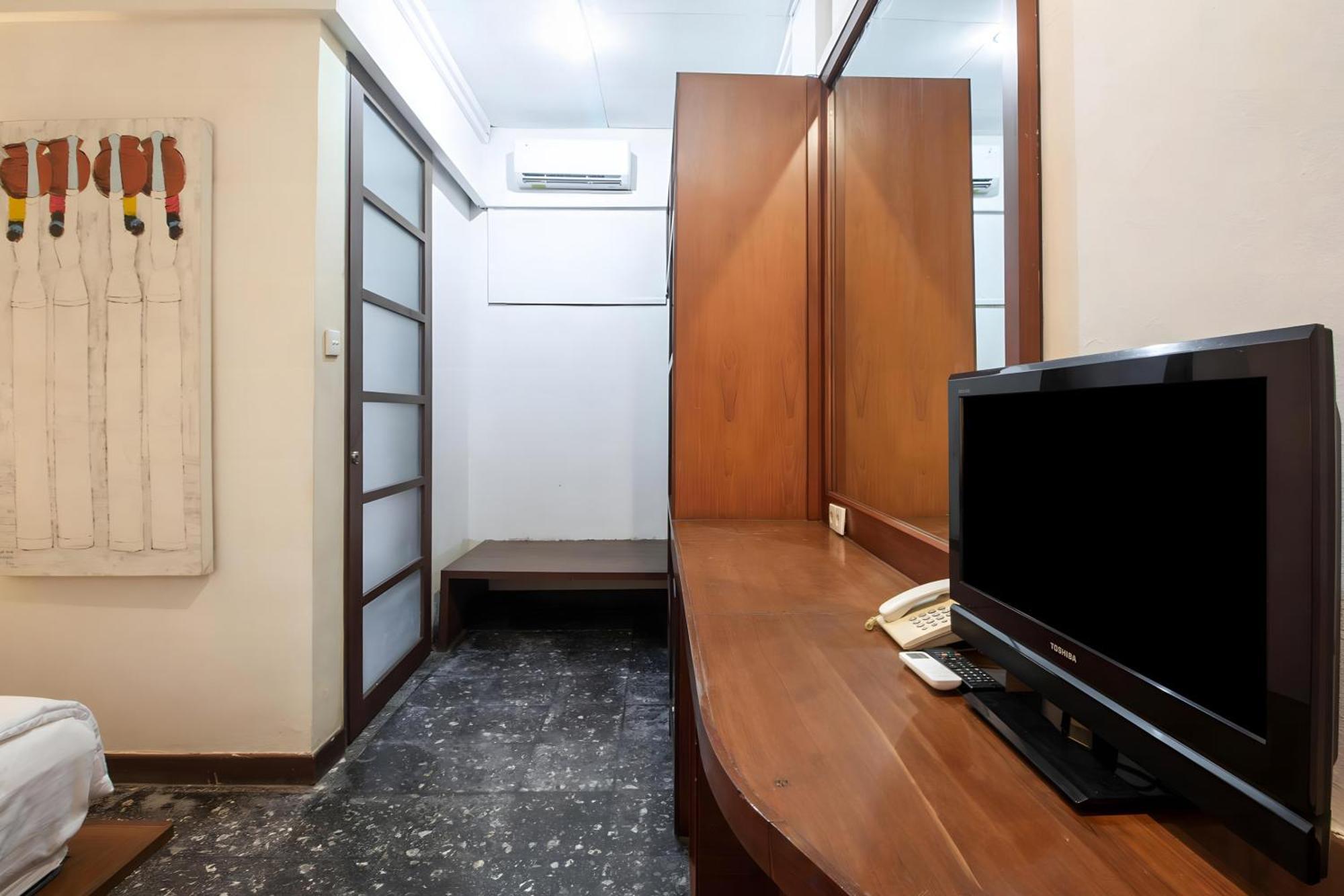 Capital O 93809 Wida Hotel Legian  Luaran gambar