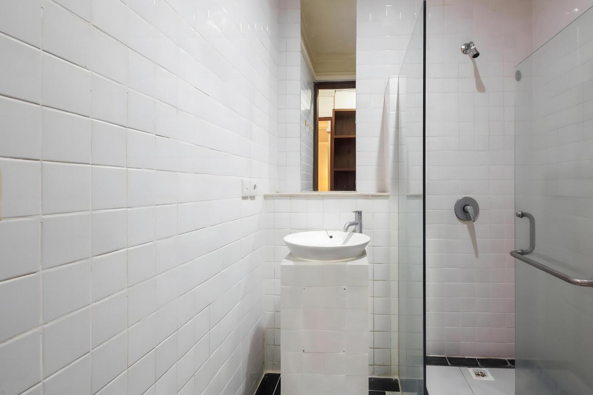 Capital O 93809 Wida Hotel Legian  Luaran gambar