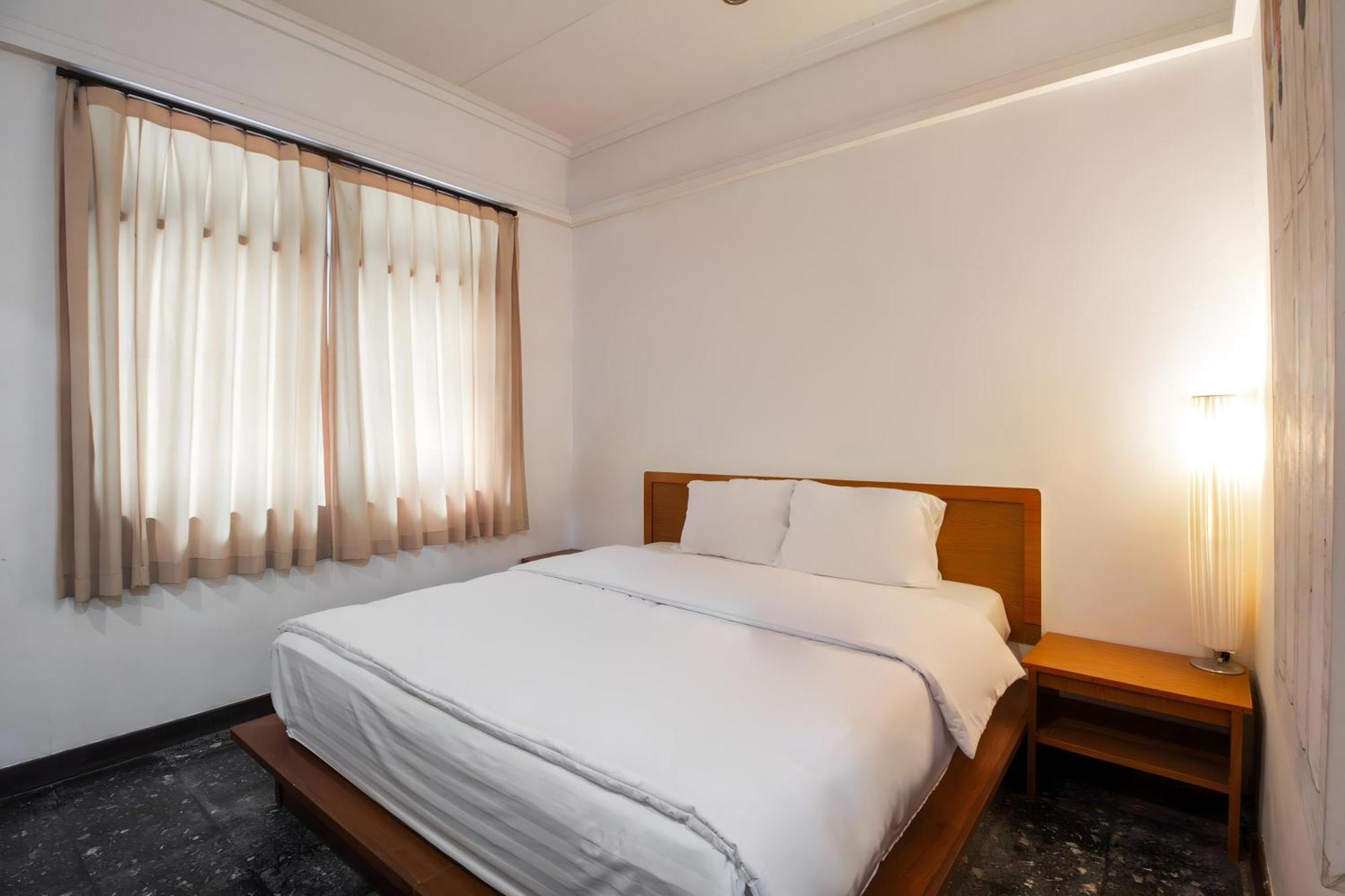 Capital O 93809 Wida Hotel Legian  Luaran gambar