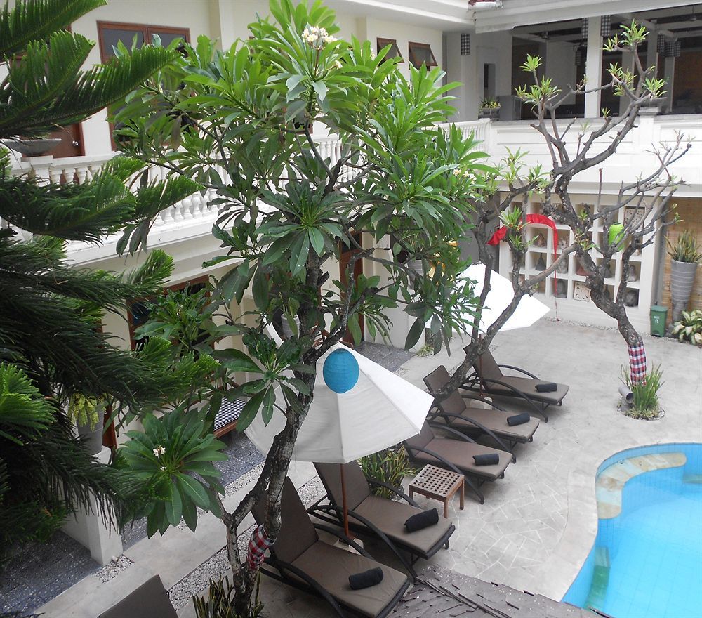 Capital O 93809 Wida Hotel Legian  Luaran gambar