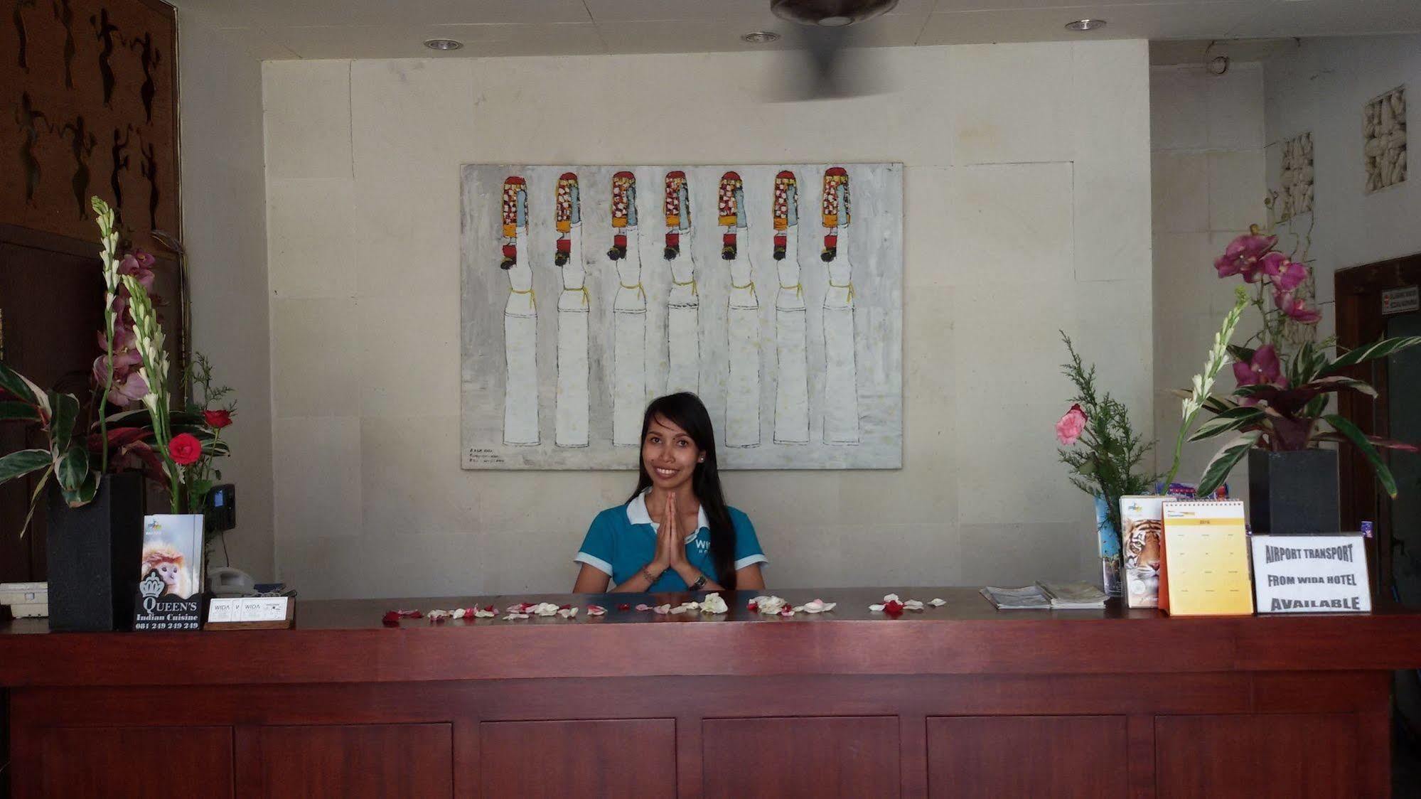 Capital O 93809 Wida Hotel Legian  Luaran gambar