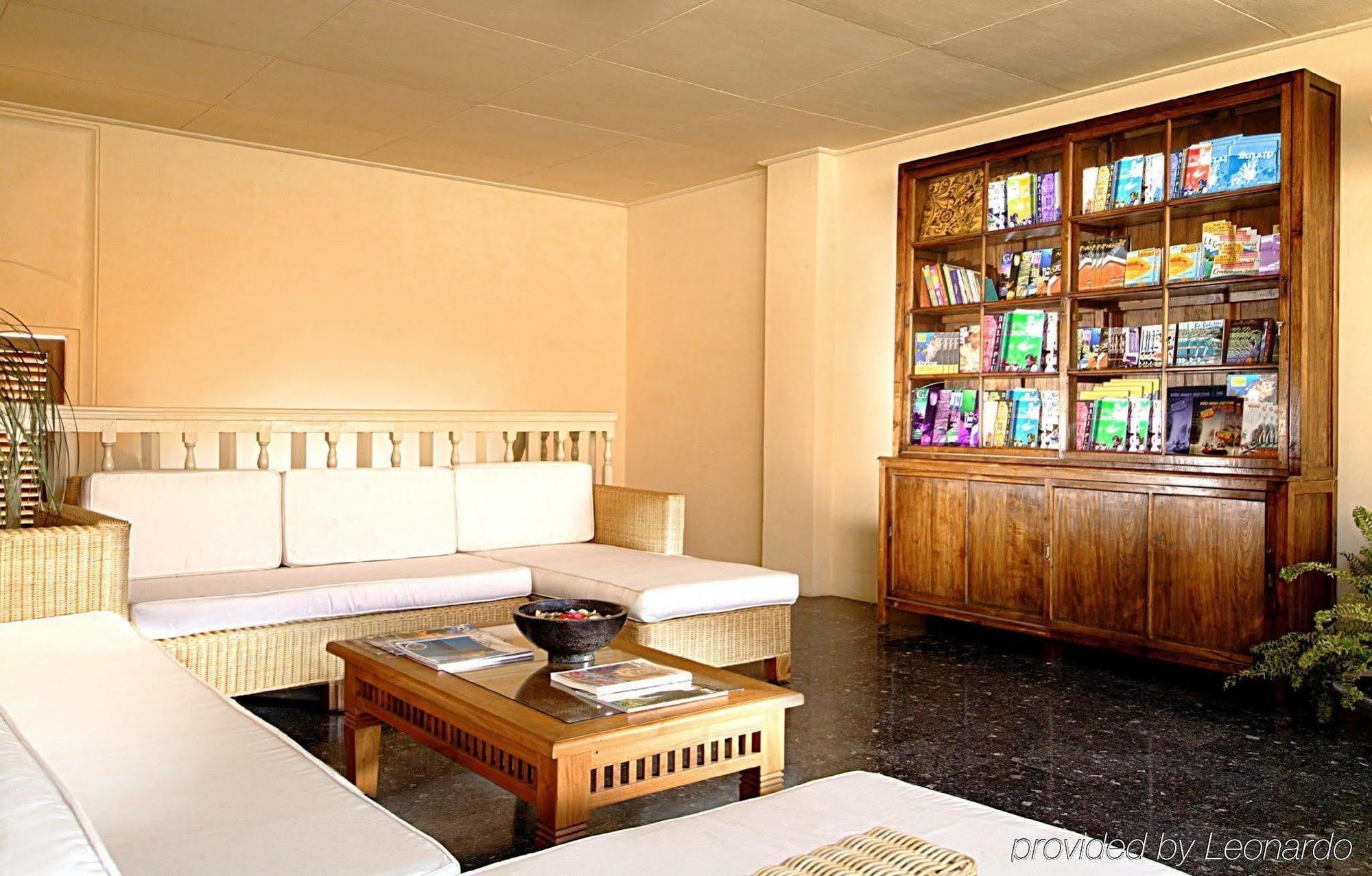 Capital O 93809 Wida Hotel Legian  Dalaman gambar